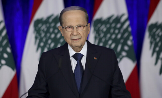 عون يستنكر توقيع 